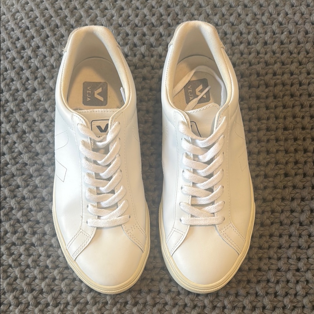 Veja White Sneakers Textured Fabric Low-Top